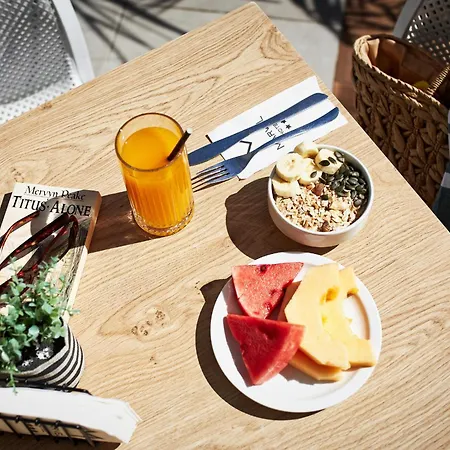 Hotel Marvel - Fully Renovated Free Beach Access 4*