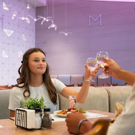 Отель Marvel - Fully Renovated Free Access Солнечный берег