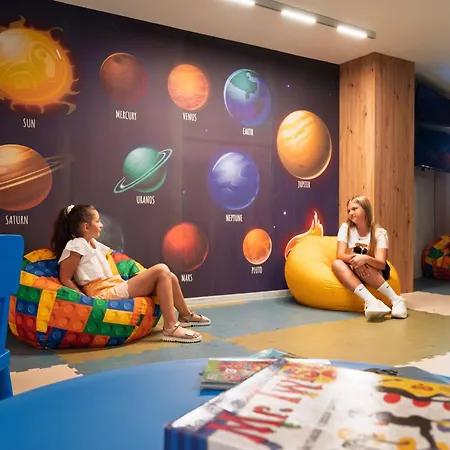 Marvel - Fully Renovated Free Access Отель 4*