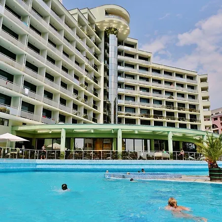 Отель Marvel - Fully Renovated Free Access