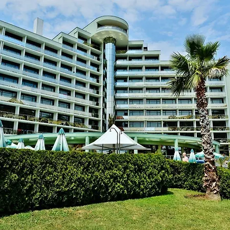 Hotel Marvel - Fully Renovated Free Beach Access