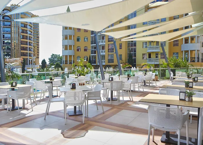 Хотел Marvel - Fully Renovated Free Access 4*