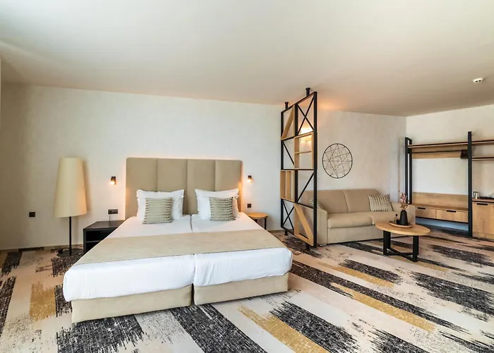 Хотел Marvel - Fully Renovated Free Access Слънчев бряг