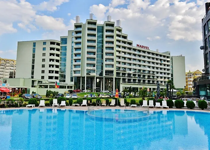 Хотел Marvel - Fully Renovated Free Access