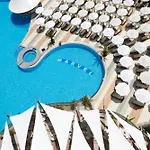 Marvel - Fully Renovated Free Access Sunny Beach