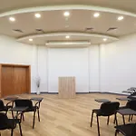 호텔 Marvel - Fully Renovated Free Access 4*