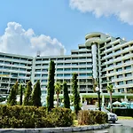 Marvel - Fully Renovated Free Access 호텔 4*