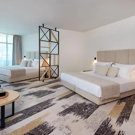 Marvel - Fully Renovated Free Access Отель Солнечный берег