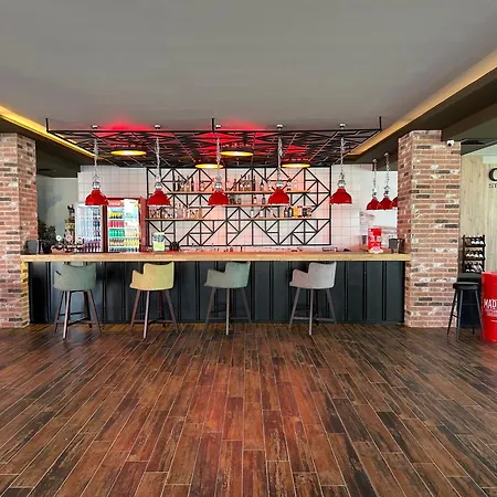 Marvel - Fully Renovated Free Access Отель Солнечный берег