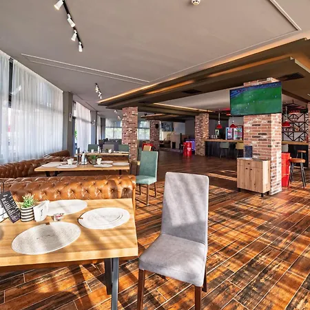 Marvel - Fully Renovated Free Access Hotel 4*