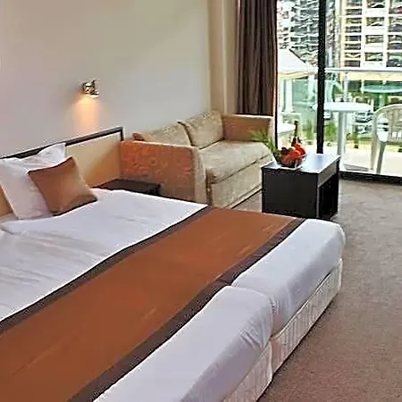 Marvel - Fully Renovated Free Access 4* Sunny Beach