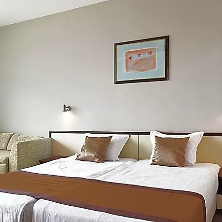 Marvel - Fully Renovated Free Access Hotel 4*