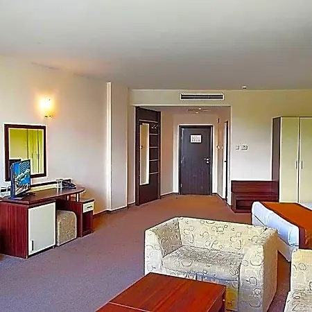 Marvel - Fully Renovated Free Access Готель 4*
