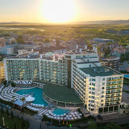 Marvel - Fully Renovated Free Access Сонячний Берег