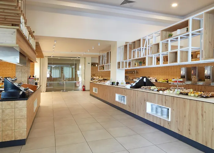 Marvel - Fully Renovated Free Access Хотел 4*