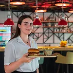 Hotel Marvel - Fully Renovated Free Access