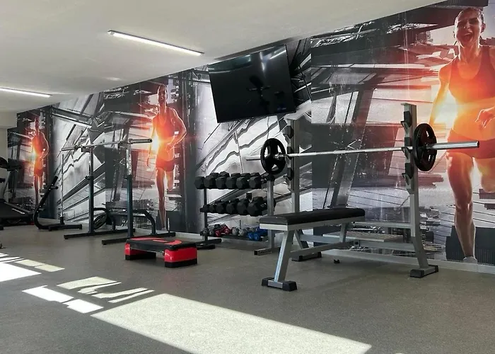 Отель Marvel - Fully Renovated Free Access